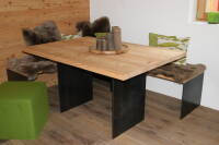 Esstisch Modern 140 cm mit Stahlfuss – Arvenholz...