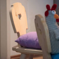 Kinderstuhl aus Arvenholz - Sweetheart (mit Gravur erhältlich)