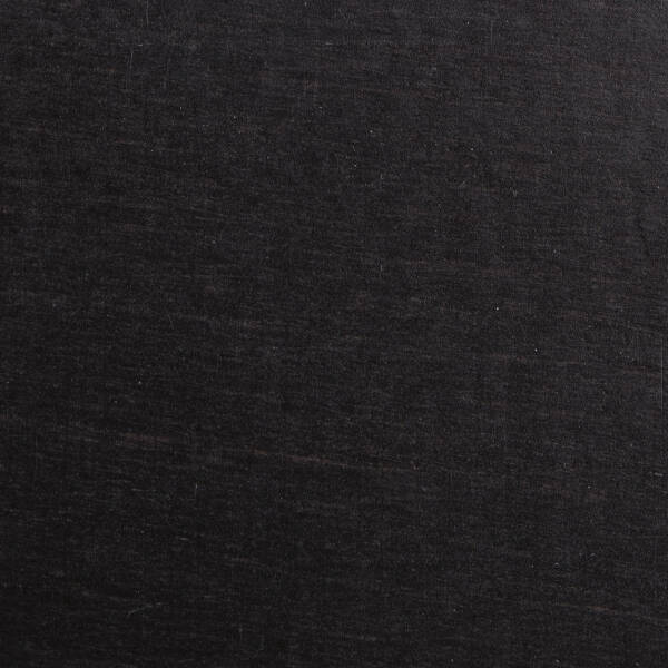 schwarz gebeizt und lackiert